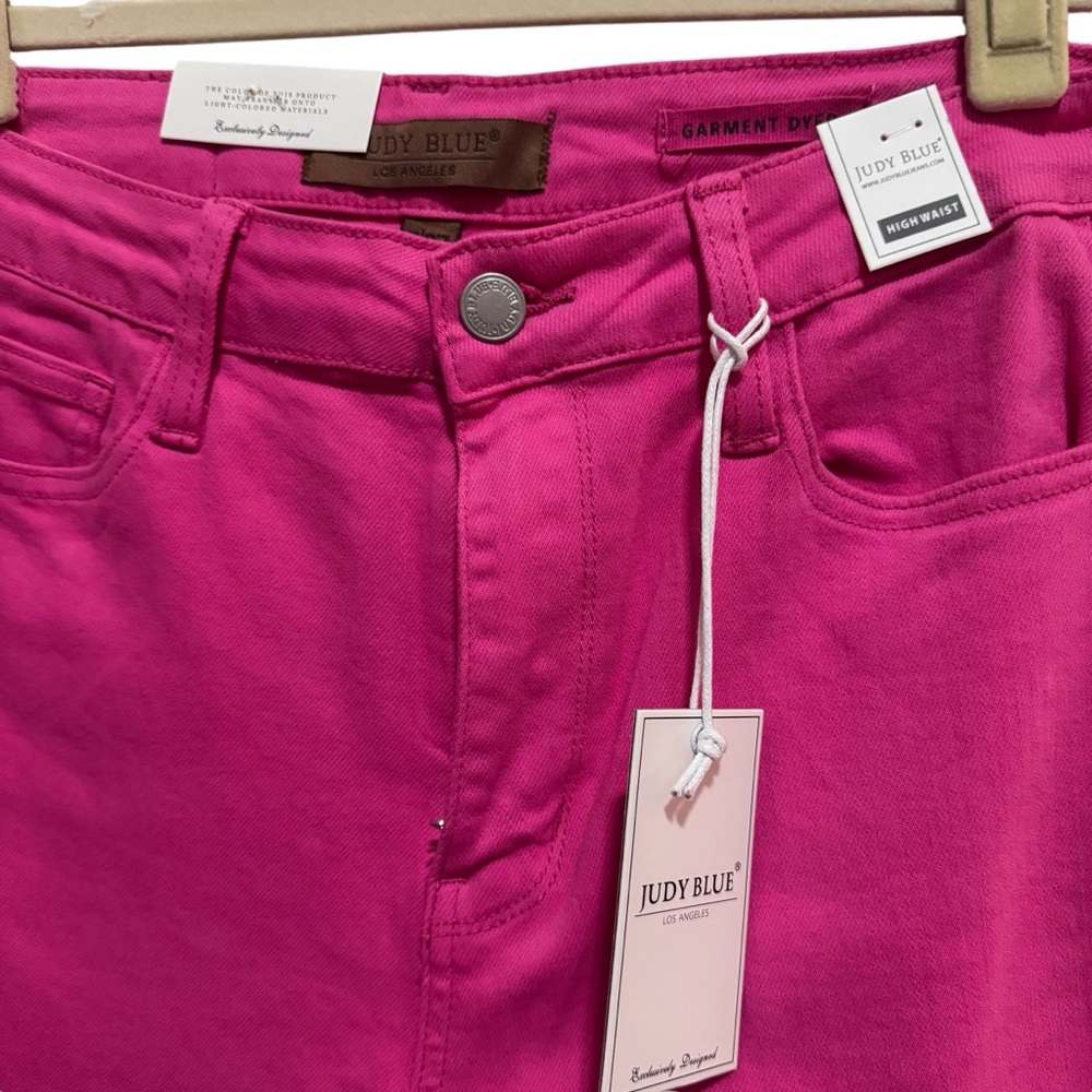 Judy Blue All the Heart Eyes High Rise Hot Pink 90’s Straight Leg Jeans 5 NWT - Picture 3 of 16